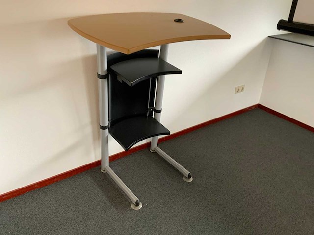 Sta werkplek - afbeelding 2 van  3
