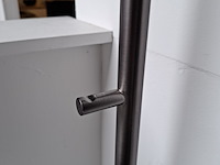 Staaf handdoekradiator, korver, callista, gun metal - afbeelding 3 van  4