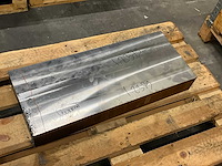 Staal blok - afbeelding 3 van  3