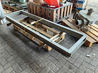 Staal frame en koppelingen - afbeelding 1 van  4