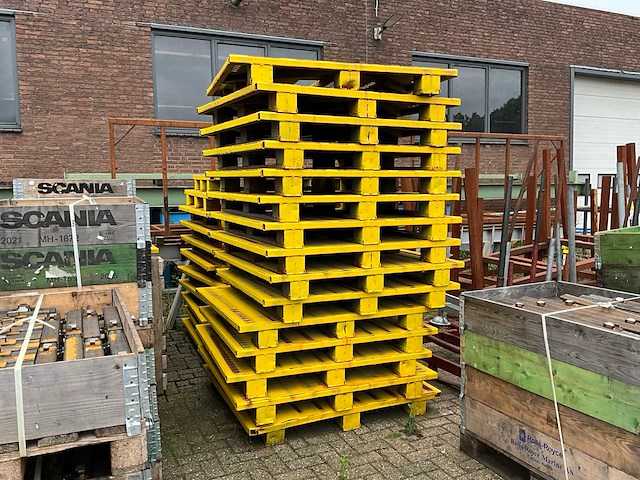 Staal pallets (58x) - afbeelding 2 van  3