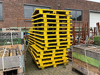 Staal pallets (58x) - afbeelding 2 van  3