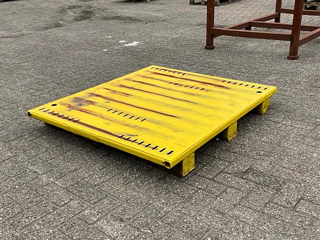 Staal pallets (58x) - afbeelding 3 van  3