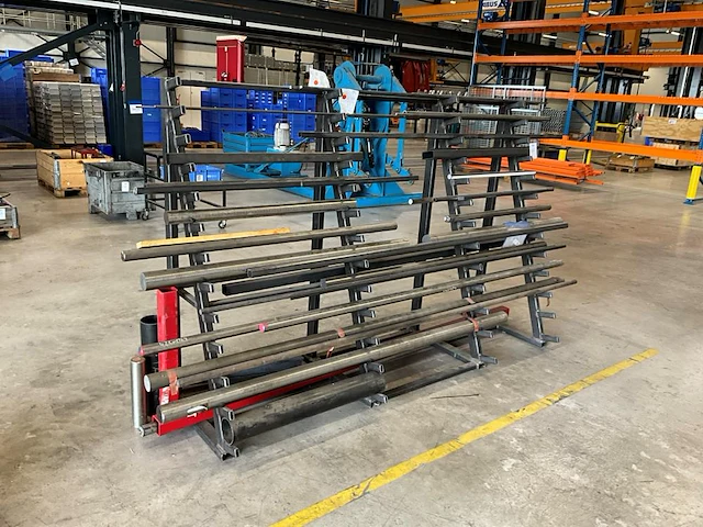 Staal stock - afbeelding 2 van  7