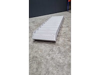 Staal trap - afbeelding 1 van  2