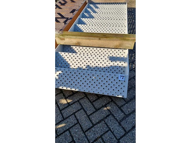 Staal trap - afbeelding 2 van  2