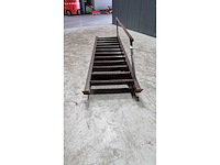 Staal trap - afbeelding 1 van  1