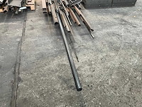 Staal - afbeelding 2 van  7