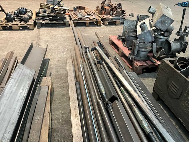 Staal - afbeelding 5 van  7