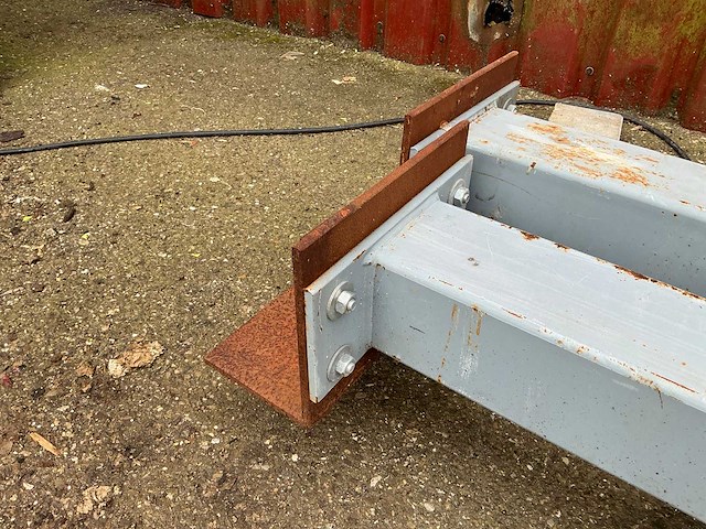 Staal - afbeelding 2 van  4