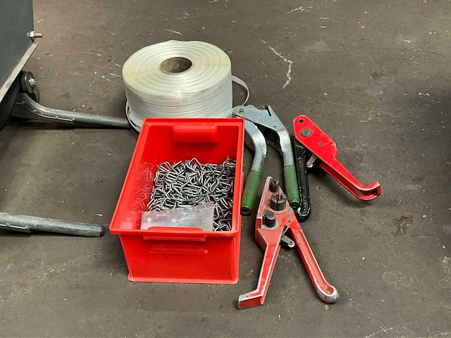 Staalband omsnoerwagen - afbeelding 7 van  8