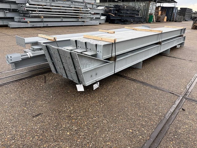 Staalconstructie 10 x 20 meter (200m2) - afbeelding 5 van  12