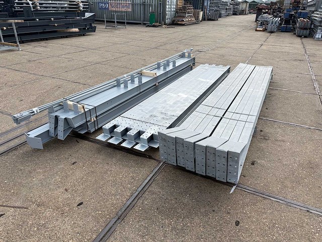 Staalconstructie 10 x 25 meter (250m2) - afbeelding 6 van  13