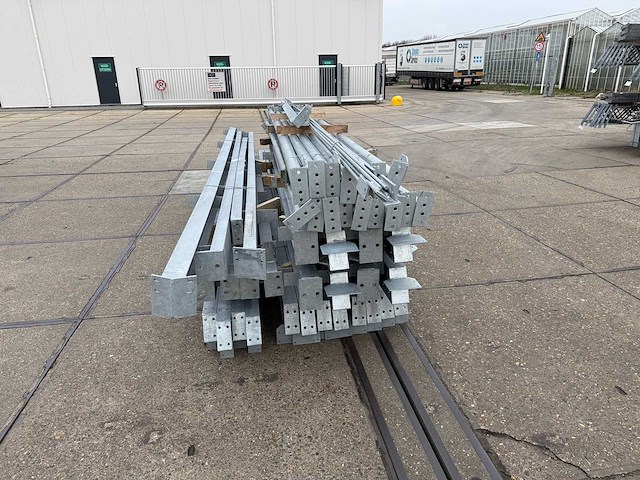 Staalconstructie 10 x 25 meter (250m2) - afbeelding 2 van  13