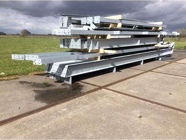 Staalconstructie 11,6x20 meter (ca. 232 m2) - afbeelding 1 van  3