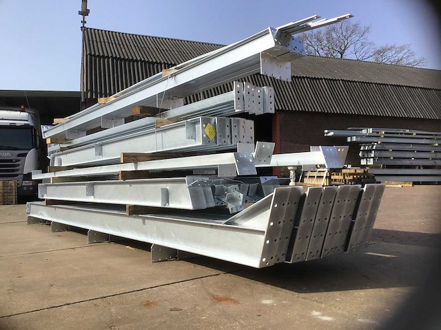 Staalconstructie 11,6x25 meter (ca. 290 m2) - afbeelding 6 van  9
