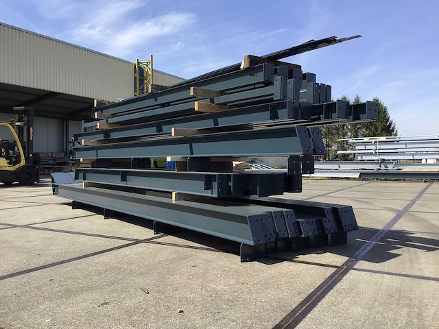 Staalconstructie 11,6x30 meter (ca. 348 m2) - afbeelding 1 van  7