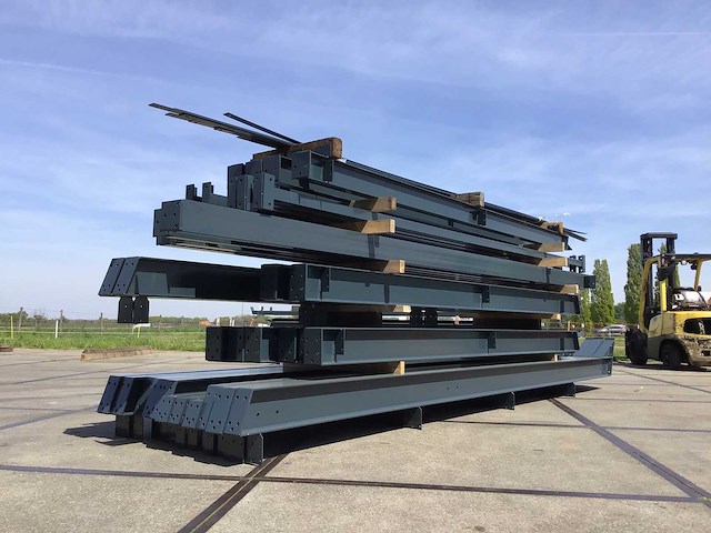 Staalconstructie 11,6x30 meter (ca. 348 m2) - afbeelding 7 van  7