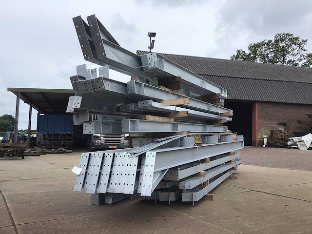 Staalconstructie 11,6x40 meter (ca. 464 m2) - afbeelding 10 van  10