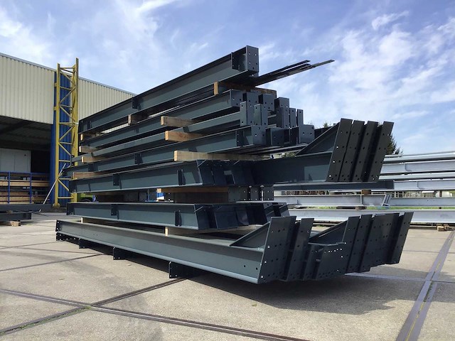 Staalconstructie 11,6x40 meter (ca. 464 m2) - afbeelding 1 van  8