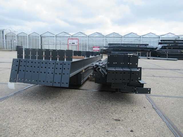 Staalconstructie 12 x 25 meter (300m2) - afbeelding 8 van  11