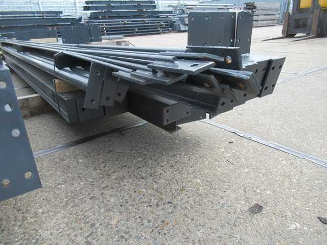 Staalconstructie 12 x 25 meter (300m2) - afbeelding 5 van  6