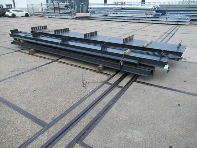 Staalconstructie 12 x 25 meter (300m2) - afbeelding 3 van  10