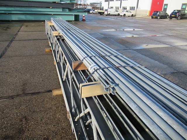 Staalconstructie 12.25 x 12.00 meter (147m2) - afbeelding 8 van  10