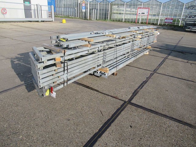 Staalconstructie 12.80 x 12.00 meter (154m2) - afbeelding 1 van  10