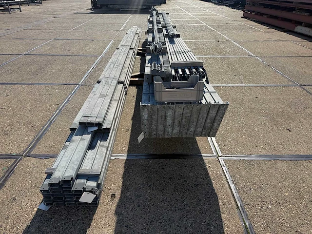Staalconstructie 12.80 x 16.00 meter (205m2) - afbeelding 8 van  11