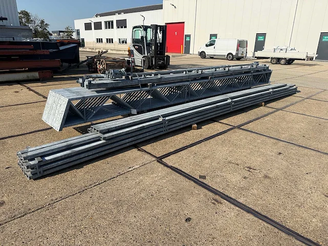 Staalconstructie 12.80 x 16.00 meter (205m2) - afbeelding 2 van  11