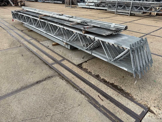 Staalconstructie 12.80 x 20.00 meter (256m2) - afbeelding 3 van  13