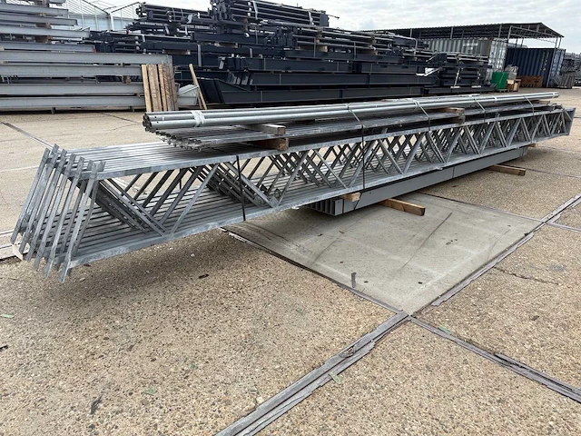 Staalconstructie 12.80 x 20.00 meter (256m2) - afbeelding 9 van  13