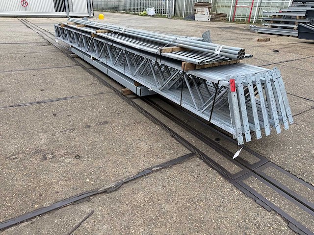 Staalconstructie 12.80 x 24.00 meter (307m2) - afbeelding 3 van  12