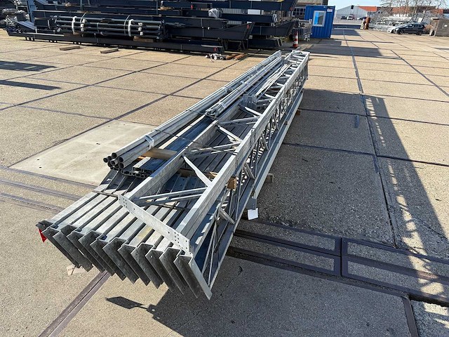 Staalconstructie 12.80 x 24.00 meter (307m2) - afbeelding 2 van  11