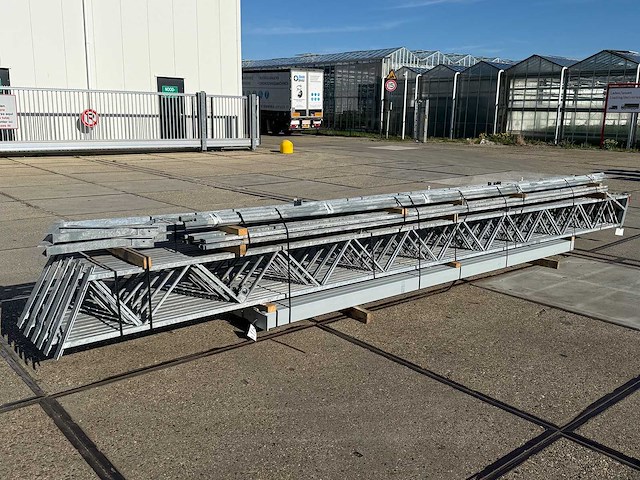 Staalconstructie 12.80 x 24.00 meter (307m2) - afbeelding 1 van  11
