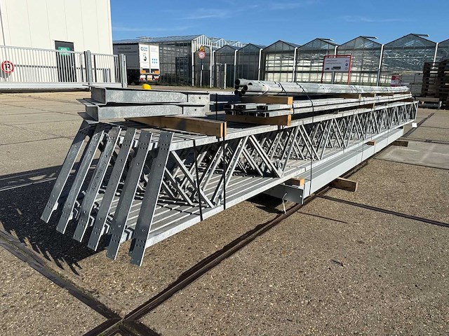Staalconstructie 12.80 x 24.00 meter (307m2) - afbeelding 4 van  11