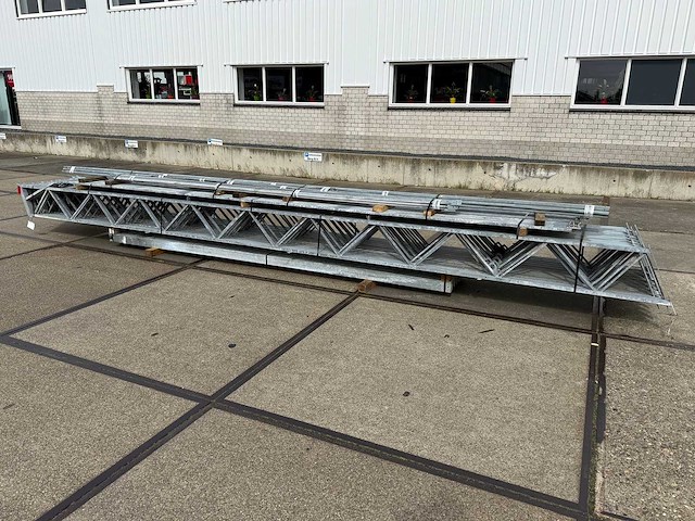 Staalconstructie 12.80 x 24.00 meter (307m2) - afbeelding 10 van  10