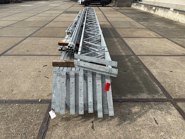 Staalconstructie 12.80 x 28.00 meter (358m2) - afbeelding 10 van  11