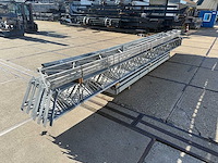 Staalconstructie 12.80 x 28.00 meter (358m2) - afbeelding 1 van  10