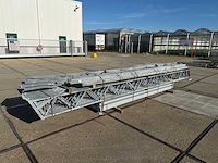 Staalconstructie 12.80 x 28.00 meter (358m2)