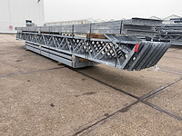 Staalconstructie 12.80 x 28.00 meter (358m2) - afbeelding 1 van  8