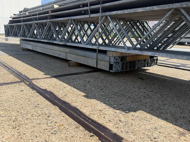 Staalconstructie 12.80 x 32.00 meter (410m2) - afbeelding 2 van  13