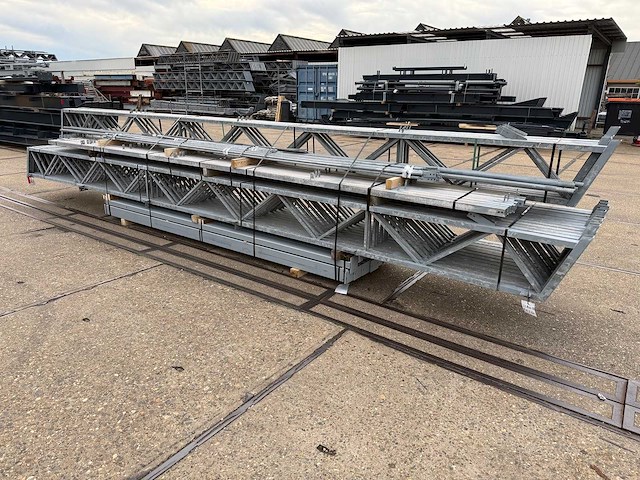 Staalconstructie 12.80 x 32.00 meter (410m2) - afbeelding 2 van  11