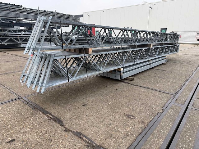 Staalconstructie 12.80 x 32.00 meter (410m2) - afbeelding 13 van  13