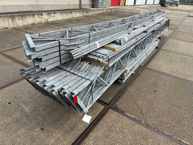 Staalconstructie 12.80 x 32.00 meter (410m2) - afbeelding 4 van  9