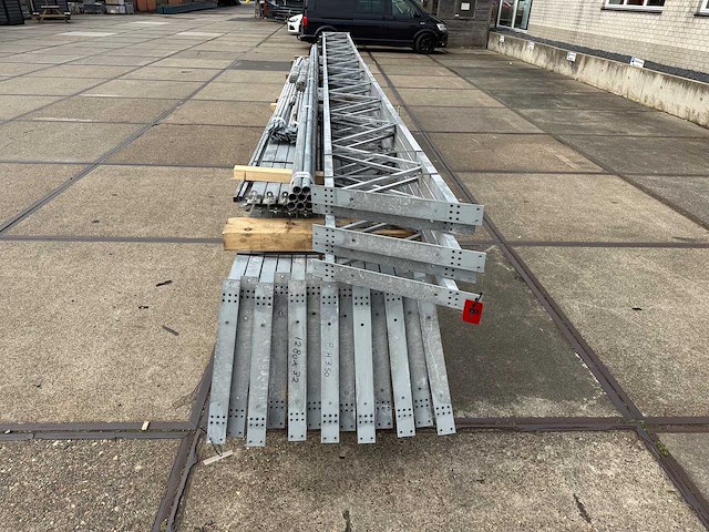 Staalconstructie 12.80 x 32.00 meter (410m2) - afbeelding 8 van  9