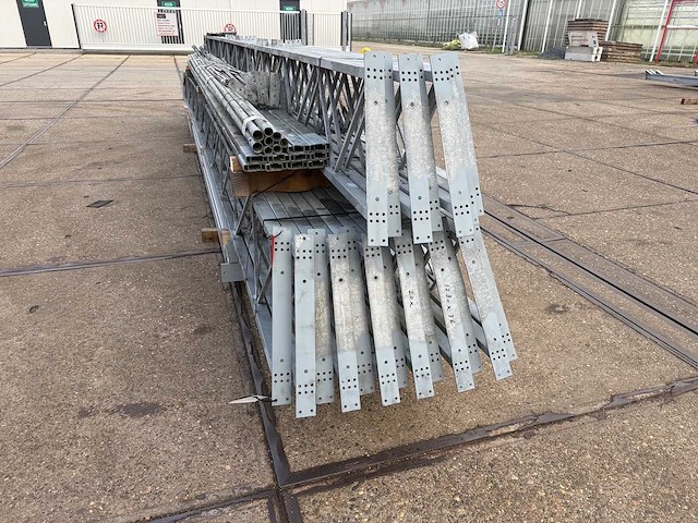 Staalconstructie 12.80 x 36.00 meter (460m2) - afbeelding 3 van  14