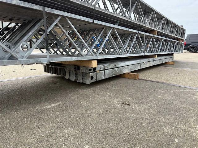 Staalconstructie 12.80 x 40.00 meter (512m2) - afbeelding 10 van  11