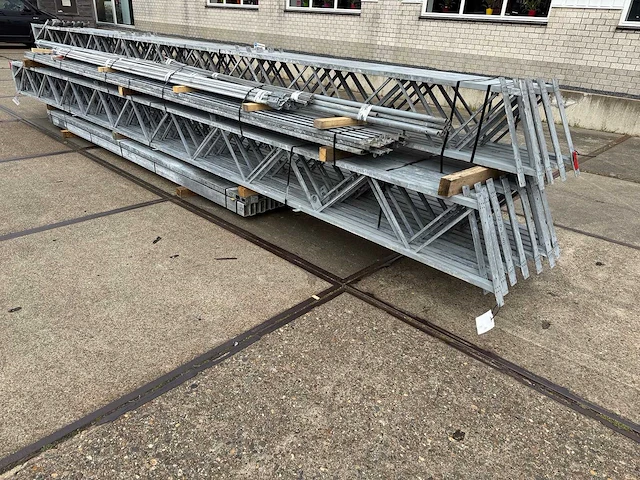 Staalconstructie 12.80 x 40.00 meter (512m2) - afbeelding 1 van  11